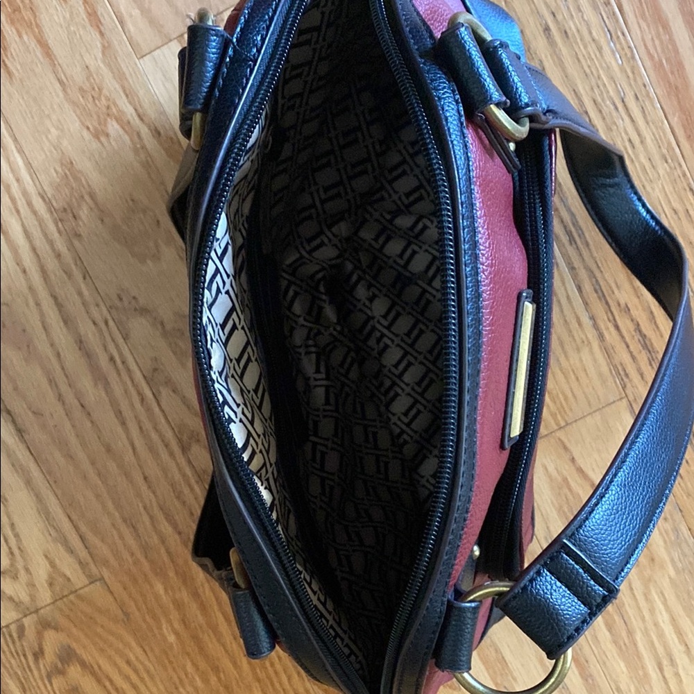 Tignanello Red and Black Leather Shoulder Bags with Professional Style - Picture 2 of 3